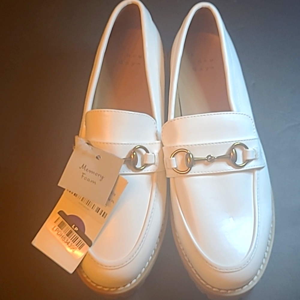 White platform loafers with gold detailing (NEVER WORN) with memory foam